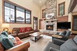 751 Mountain Terrace - Image 2