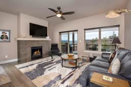 47 Lookout Point - Rendezvous - Image 2