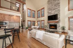 892 Saddle Ridge - Image 3