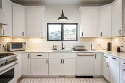1000 Lupine Lane - Image 4