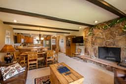 Hi Country Haus Unit 1805 - Image 4