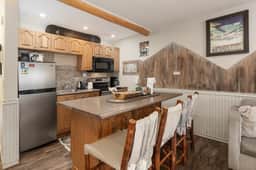 Hi Country Haus Unit 1009 - Image 4