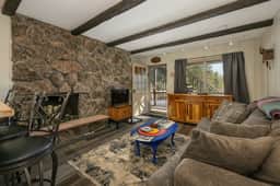 Hi Country Haus Unit 0701 - Image 3