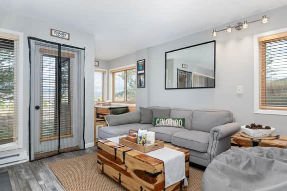 Summit Unit 4106 - Image 2