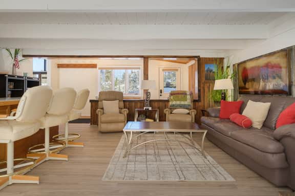 45 Idlewild - Image 5