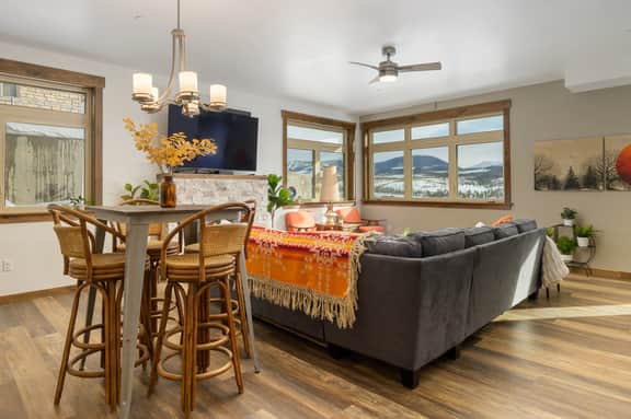 448 Cranmer Unit 103 - Image 4