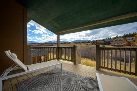 1000 Lupine Lane - Image 2