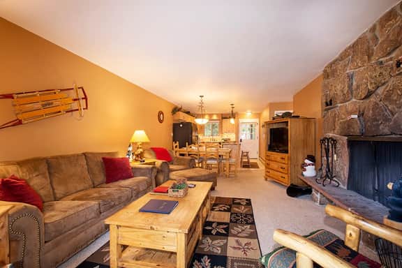 Hi Country Haus Unit 1903 - Image 2