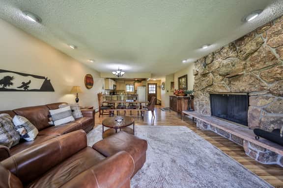Hi Country Haus Unit 1801 - Image 4