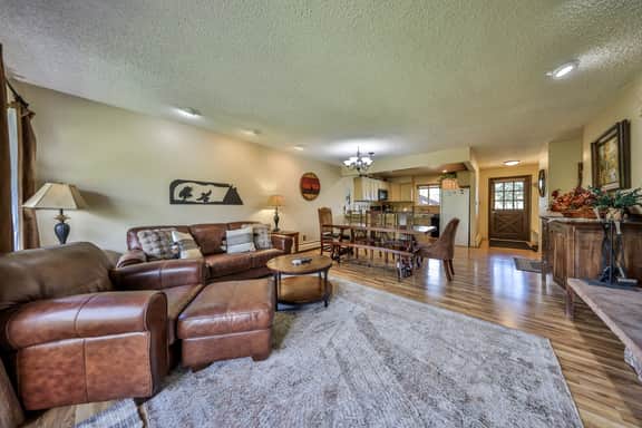 Hi Country Haus Unit 1801 - Image 3