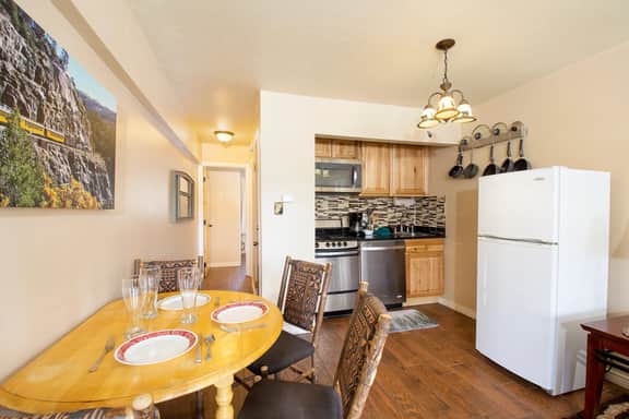 Hi Country Haus Unit 0406 - Image 5
