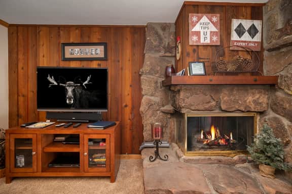 Beaver Village Unit #0412 - Image 3