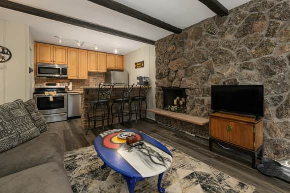 Hi Country Haus Unit 0701 - Image 2