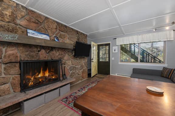 Hi Country Haus Unit 1108 - Image 2