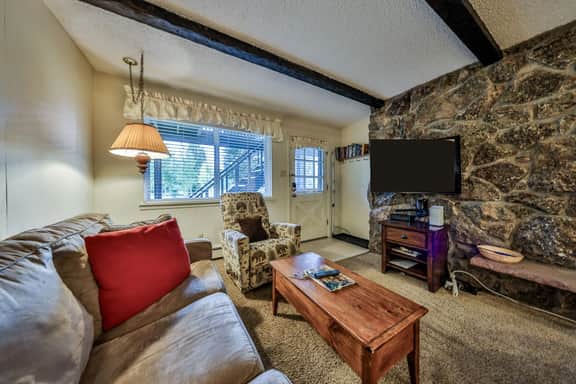 Hi Country Haus Unit 0705 - Image 2