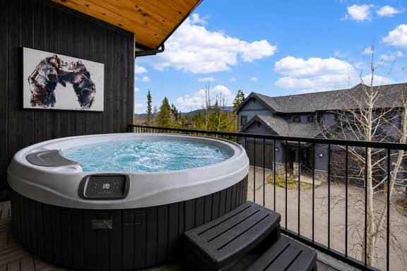 374 Lake Trail - Image 3