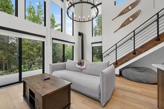 881 Ermine Lane - Image 3