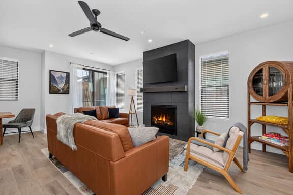 Granby Station Townhomes Unit 3B - Image 3