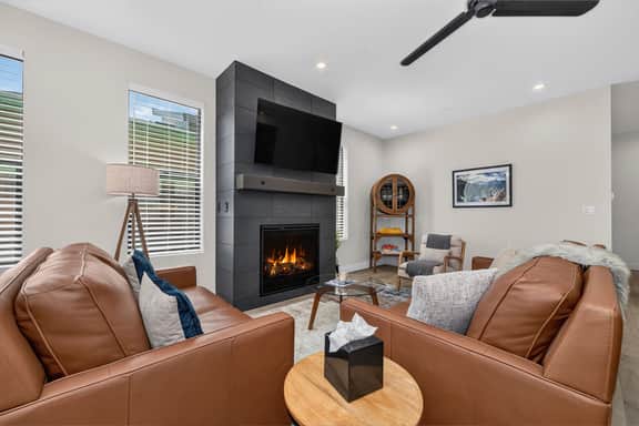Granby Station Townhomes Unit 3B - Image 5