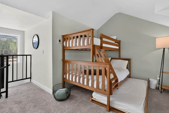 Summit Unit 3305 - Image 5