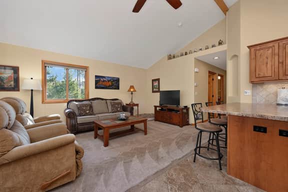 204 Mountain Avenue - Image 3