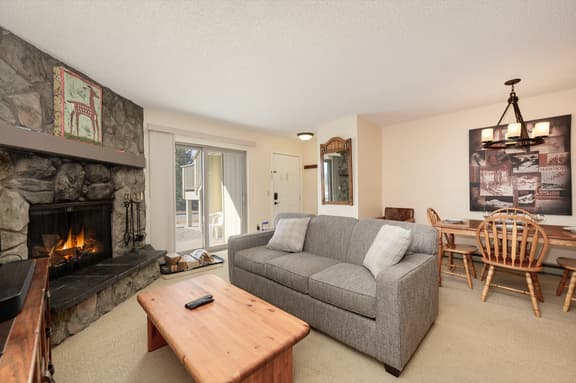Meadow Ridge Court 18 Unit 4 - Image 1