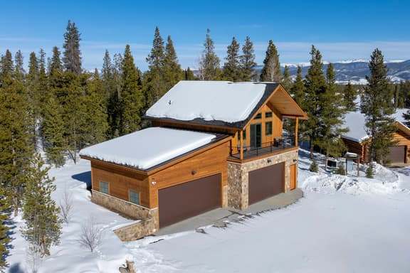 1585 Moose Run - Image 1