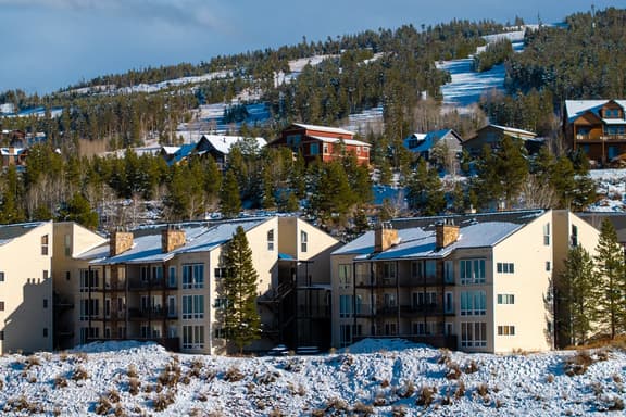 Mountainside Unit B-8 - Image 1