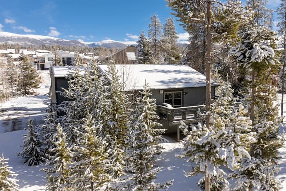 59 Jabberwocky Home - Image 1