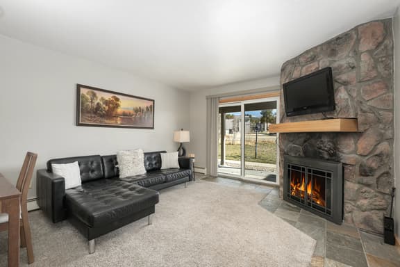 Meadow Ridge Court 8 Unit 6 - Image 1