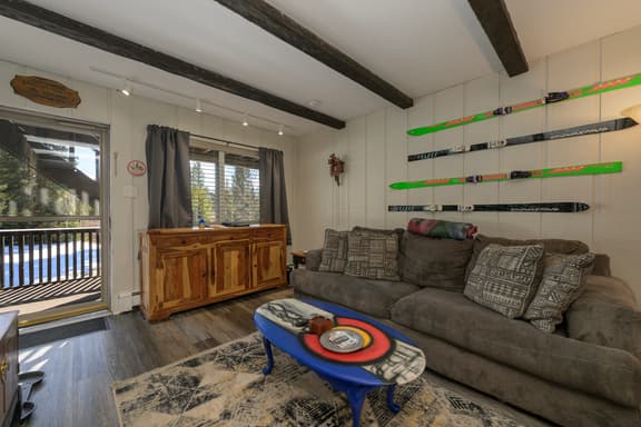 Hi Country Haus Unit 0701 - Image 1