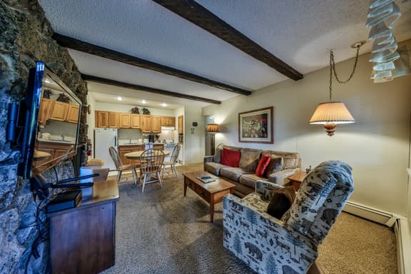 Hi Country Haus Unit 0705 - Image 1