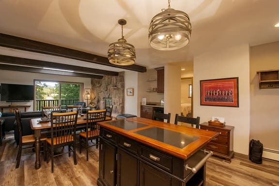 Hi Country Haus Unit 2121 - Image 1