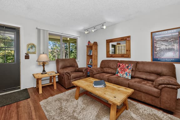 Hi Country Haus Unit 1114 - Image 1